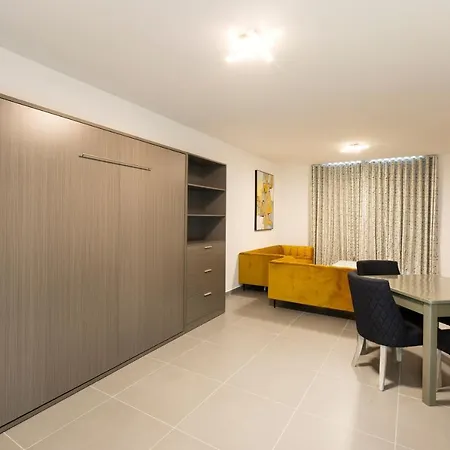 Apartment Designer 1br Studio With Comfy Sofa And Views By 360 Estates *